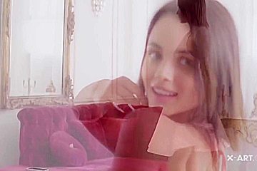 Lillianne - Perfect Pink Pussy