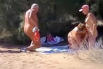 Making friends at the dunes