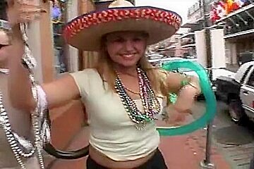 Mardi Gras pussy flashing
