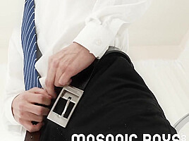MasonicBoys You have to see this cute twink blowing his load