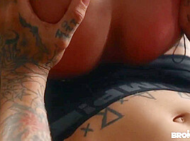 Men - Tattooed American Digs Bareback Gagging