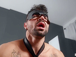 Men - Tattooed American Digs Bareback Gagging