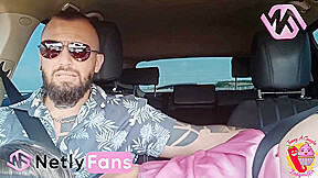 Mi Fa Un Pompino Mentre Vado A 200 Km In Autostrada - Lady Muffin