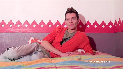 Mike fucked by the sexy Kamel - CrunchBoy