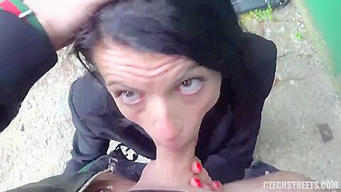 Milf Walking On Public With Vibrator E129