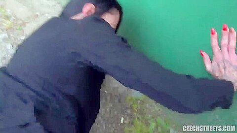 Milf Walking On Public With Vibrator E129