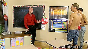 Mitch Catches His Twinky students 18+ - Jordan Thomas, Mitch Vaughn And Robbie Anthony