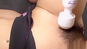 Moaning Japanese Milf Squirting