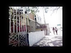 Mostrando verga en la calle 1