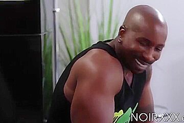 Muscle Ebony Max Connor Bareback Banging Black Jock After Bj