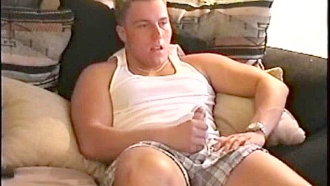 Muscular straight hunk wanking off and plays with cock pump