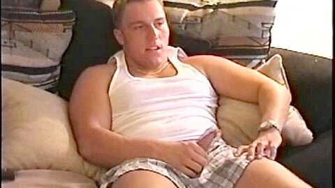 Muscular straight hunk wanking off and plays with cock pump