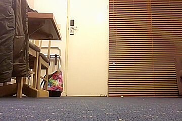 My Shrunken Housemate Gives Footrubs - Yay Your Home Time For Tiny Footrubs - Manlyfoot