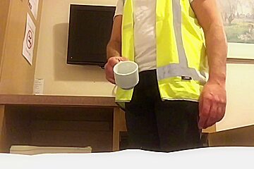 My Shrunken Housemate Gives Footrubs - Yay Your Home Time For Tiny Footrubs - Manlyfoot