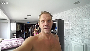 Nacho Vidal se folla a Nekane tan fuerte como un toro - Primera Parte