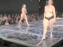 Naked on Stage 230 RoseAnne