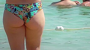 Nice ass on the beach