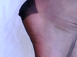 Nylon foot play in black