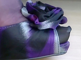 Nylon foot play in black