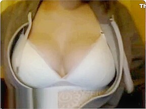 Omegle Girl Showing Huge Boobs