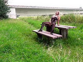 Outdoor Fuck With Natural-Tits-Teen Lina