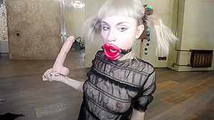 PIGHOLE RED LIPS MOUTH BLOWJOB BLONDE PIGTAILS DEEPTHROAT