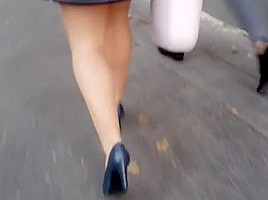 Pantyhose in miniskirts
