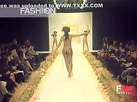 Paparazi-Naked Hollywood Stars-15 Marella Ferrel