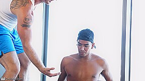 Perving on my PT - ManRoyale