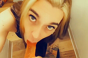 Pretty Blowjob Princess