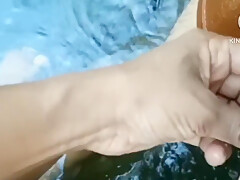 Public Bathing Srilanka Cupll And Handjob 2