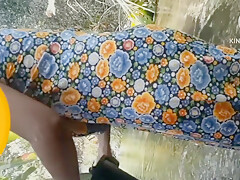 Public Bathing Srilanka Cupll And Handjob 2