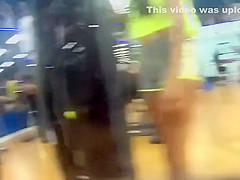 Pussy stretching in the gym