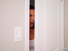 Rachel Starr And Van Wylde In Seductive Hispanic Milf Crazy Adult Clip