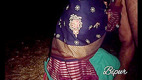 Rat Me Bhabi Ko Khet Me Lejake Khub Choda