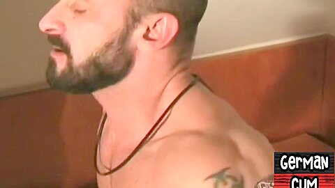 Ripped German DILF 3way spitroasts jock before missionary