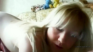 Russian milf Masaj entertains herself