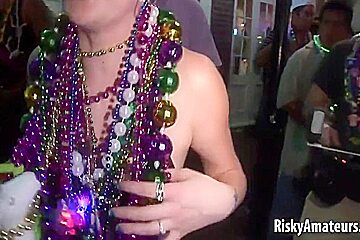 Sexy Amateur Chicks Posing In Front Of Camera 5 Min