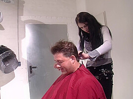 Sexy Hairdresser Fucks With Client