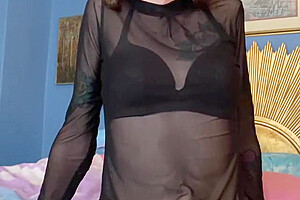 Shemale Tranny Enjoying Solo Masturbation