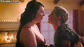 Shemale les babe fucks 69 deepthroat GF in greedy pussy