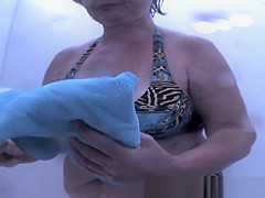 Shows Russian, Changing Room, Amateur Video, Watch It