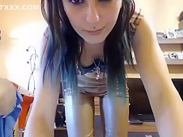 Solo Brunette Masturbation With Toy