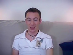 Solo Gay With Pierced Nipples Whacking Off