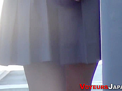 Spied On Japanese Young Babe