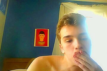 Spockboy Does A Face Jizz