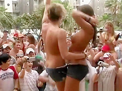 Spring Break Titty Shake