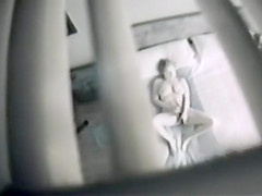 Spying on a masturbating woman through the vent
