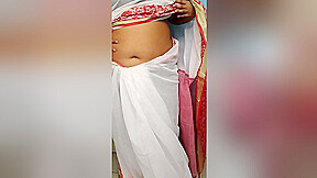 Hot Step mother - Hindi Hot Step mom Saree Open Video - Hot