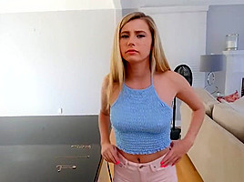 Stepsister Fucked Me : Her Snapchat ALEXISFOX29